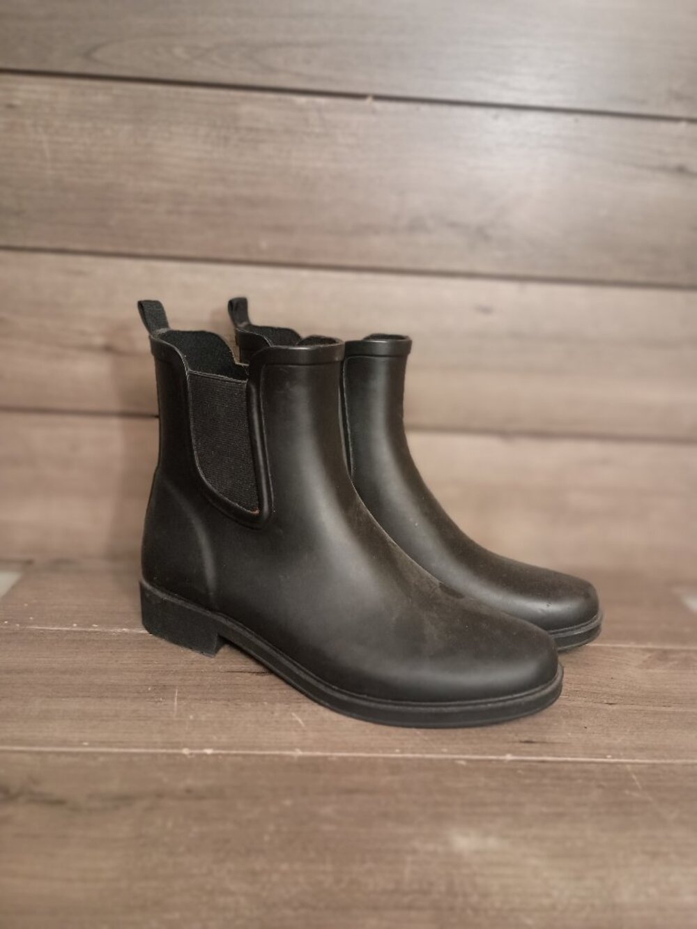 J Crew Women Chelsea Black Rubber Rain Boots Size 10 AC041 Pull On